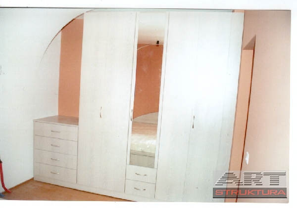 Production of custom-made furniture